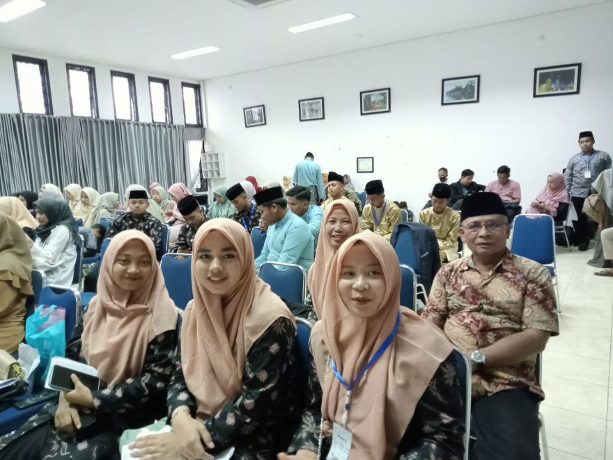 Kepala Desa Tanjung Mulia Dampingi Kafilah STQ: Semangat dari Pemerintahan Desa